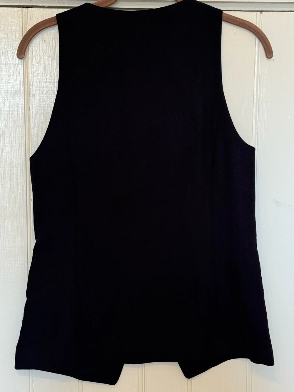 Black linen Button-Front Vest